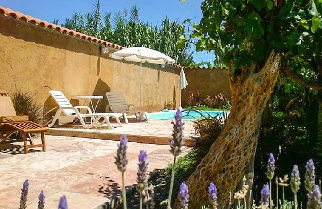 Hostal Tierra de Vinos-1